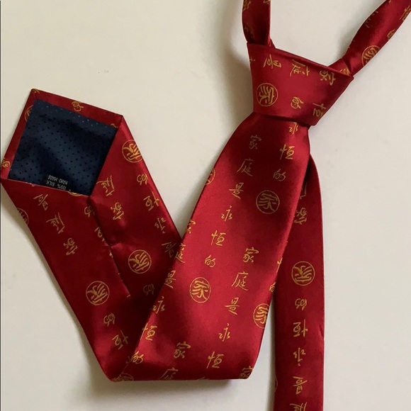 Family Ties 100% Silk Tie - Picture 3 of 11